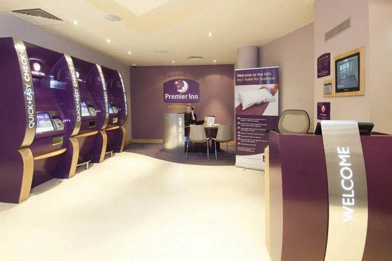 Premier Inn Preston Central Екстериор снимка